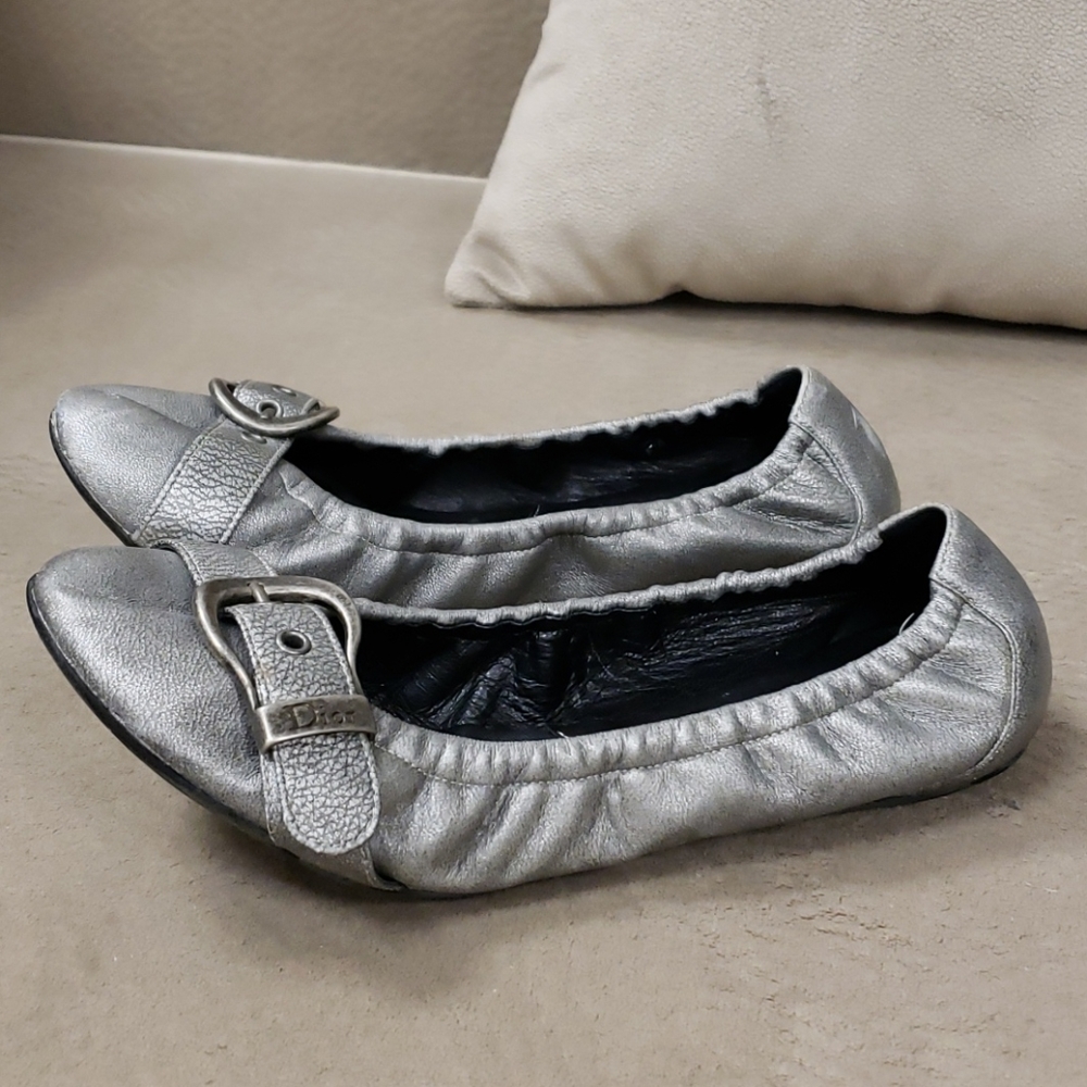 Dior flats